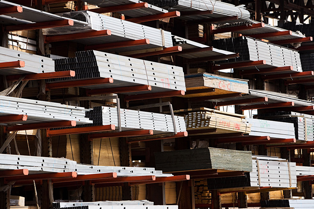 Storage of industrial cargo in Al Talib Shipping Company warehouse